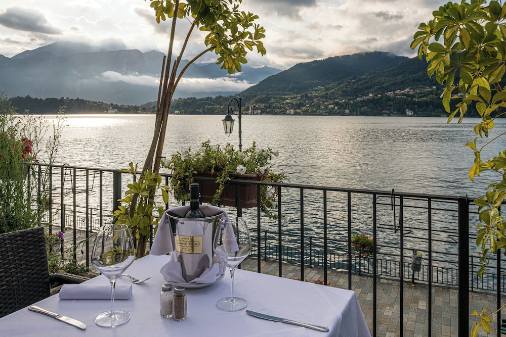 Hotel Bazzoni et du Lac — Restaurant & bars in Tremezzo, Lombardy