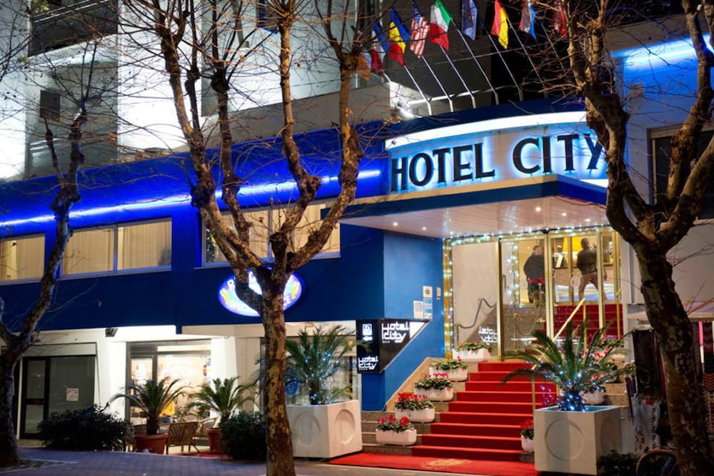 Hotel City - zdjęcie 2