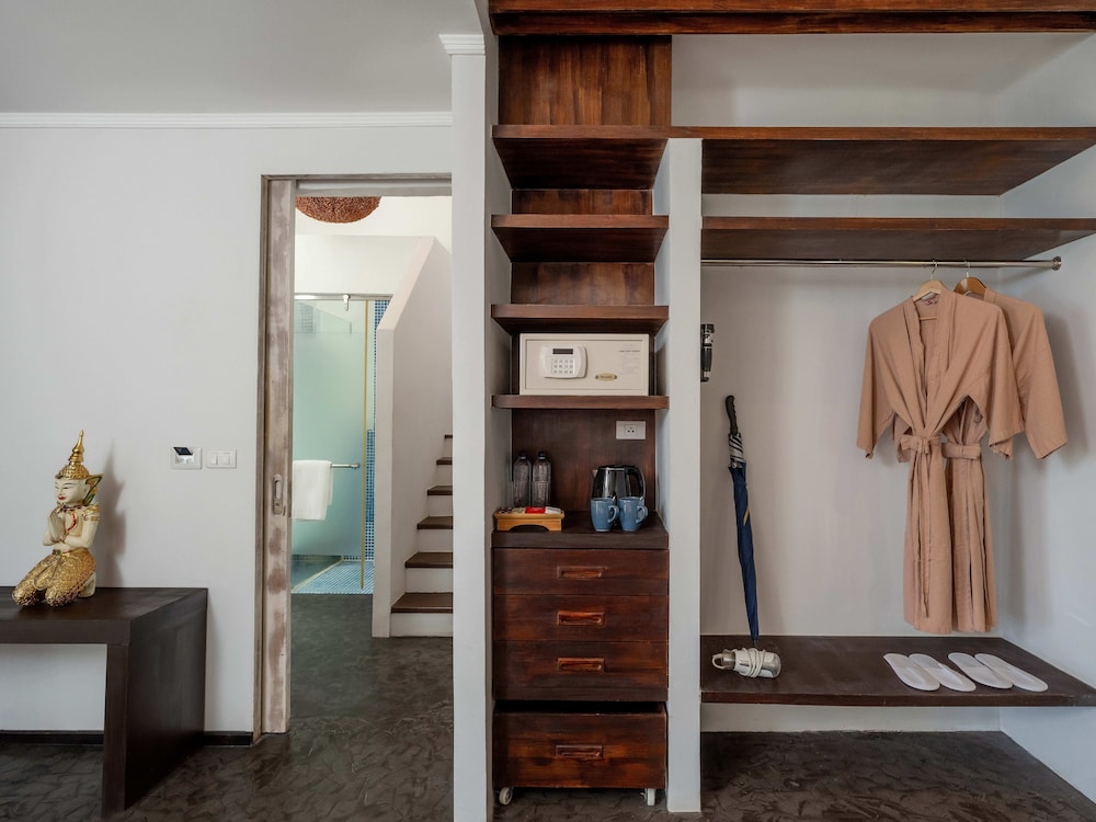 Natai Beach Resort — Hotel rooms in Khok Klo, Phang Nga