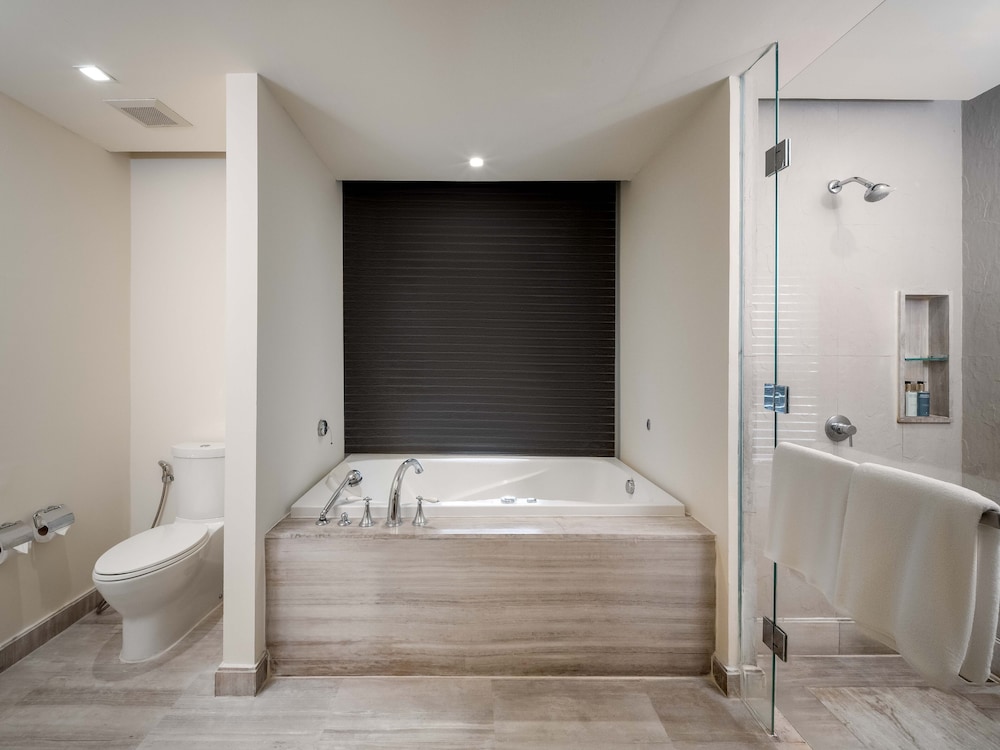 Natai Beach Resort — Hotel rooms in Khok Klo, Phang Nga