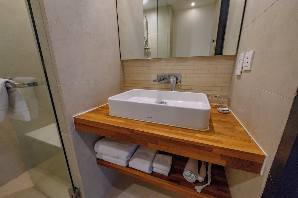 Mantra Samui Resort - Adults Only — Hotel rooms in Mae Nam, Surat Thani
