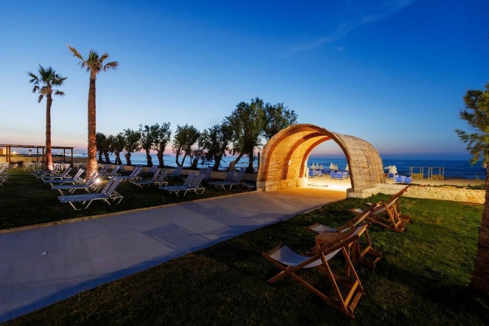 Malia Bay Beach Hotel & Bungalows — Beach in Malia