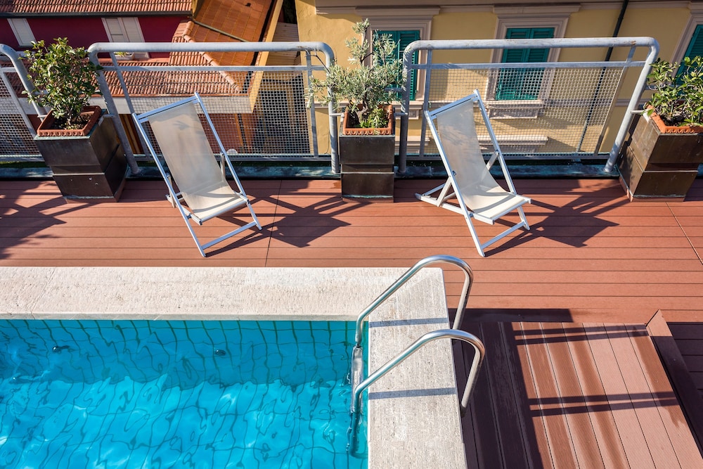 Hotel Da Vinci — Swimming pool in Montecatini Terme, Tuscany