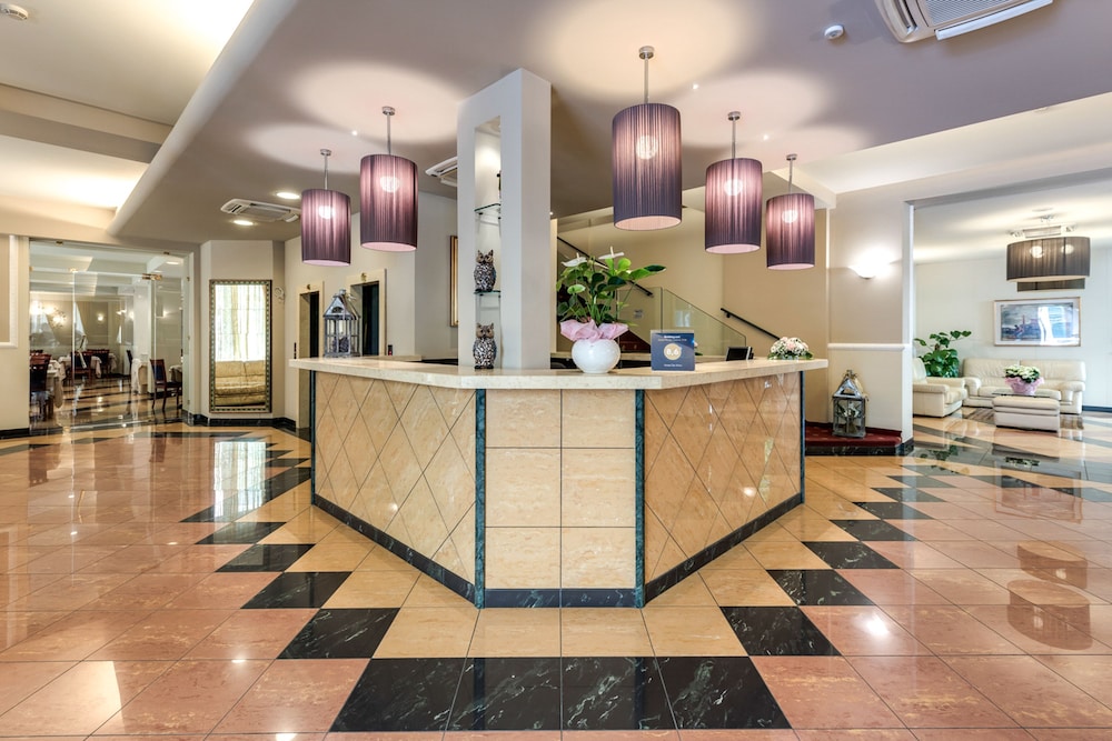 Hotel Da Vinci — Hotel building in Montecatini Terme, Tuscany