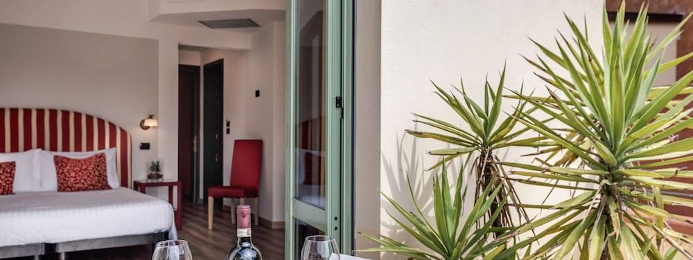 Hotel Da Vinci — Hotel rooms in Montecatini Terme, Tuscany
