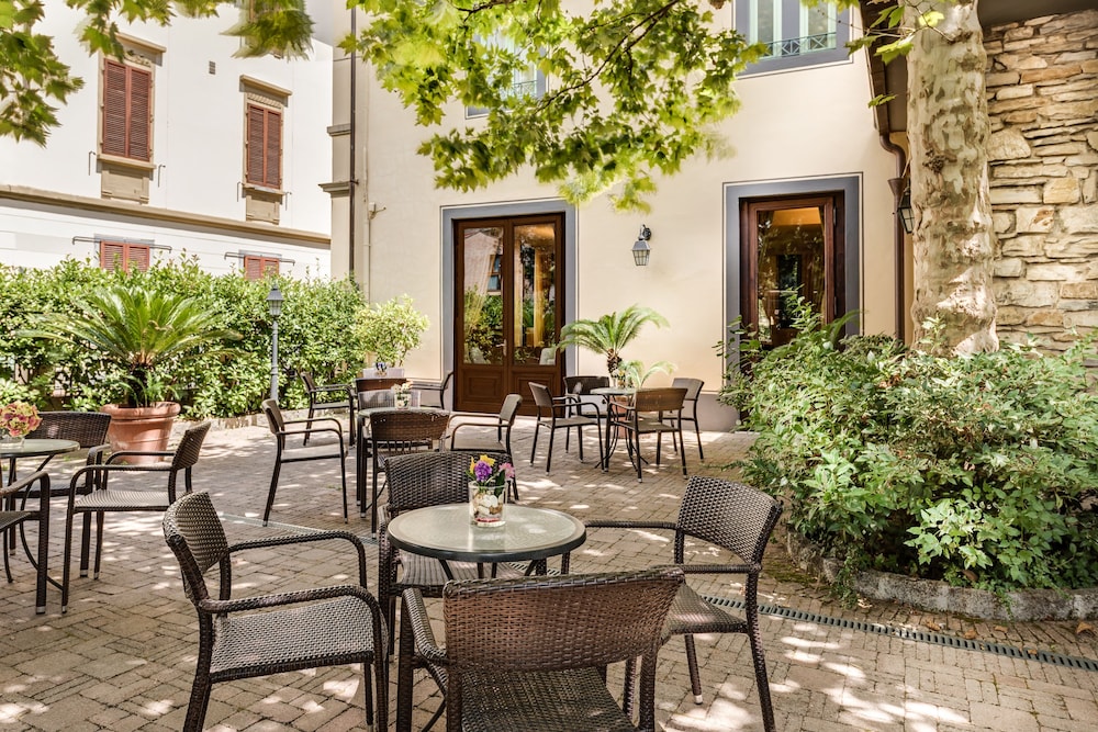 Hotel Da Vinci — Hotel building in Montecatini Terme, Tuscany