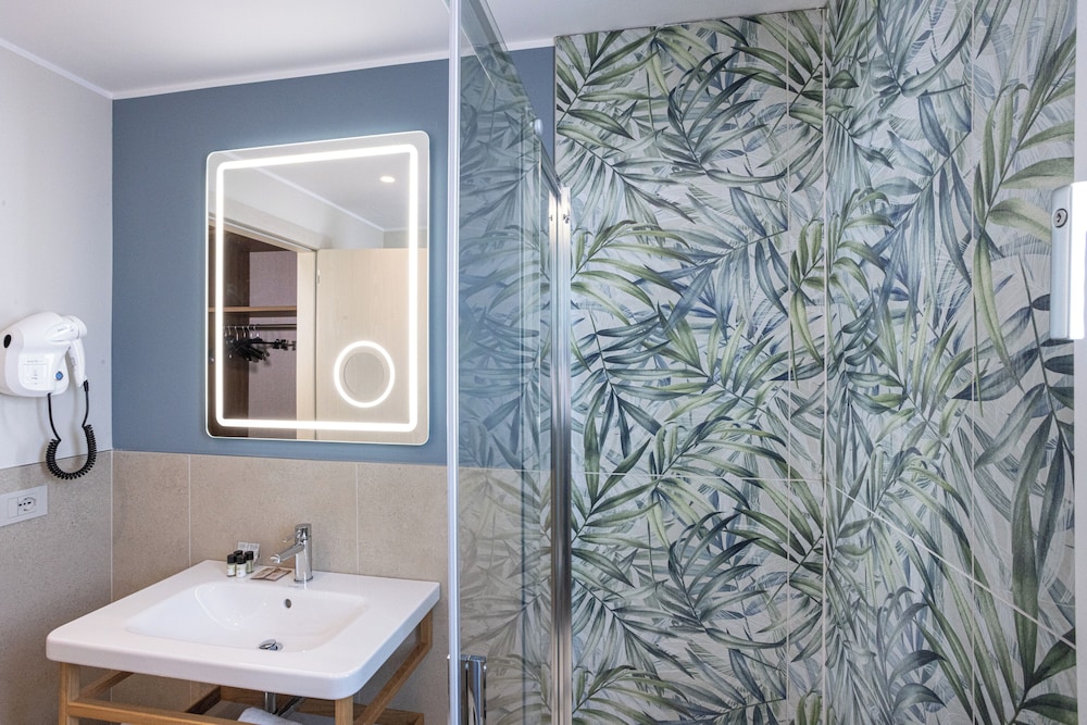 Hotel Diana — Hotel rooms in Jesolo, Veneto