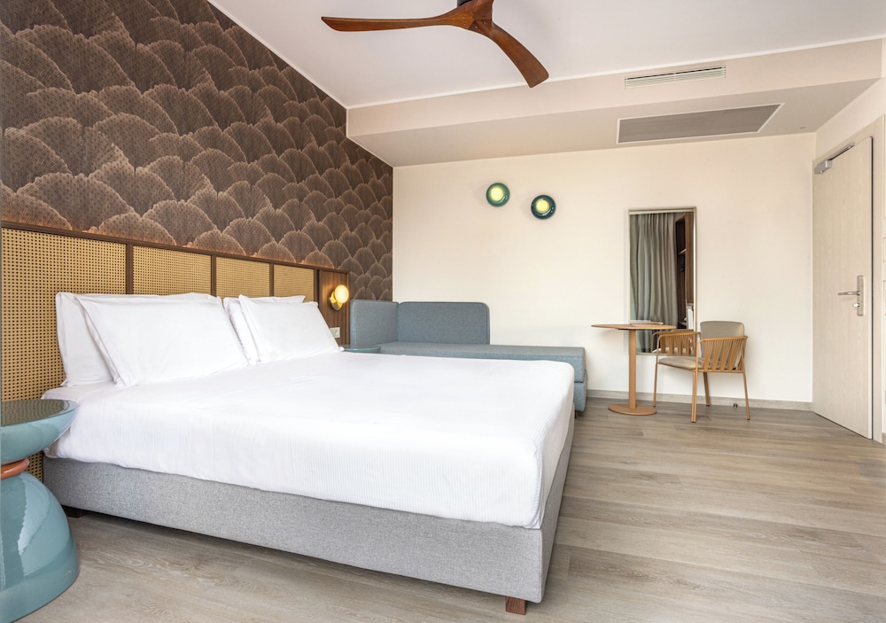 Hotel Diana — Hotel rooms in Jesolo, Veneto