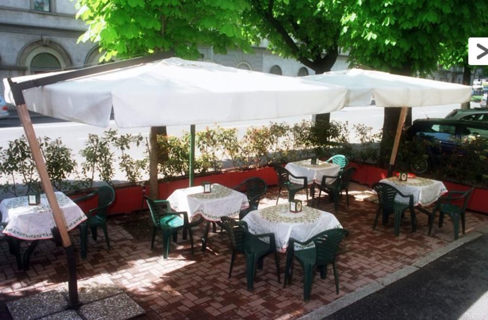 Hotel Engadina — Restaurant & bars in Como, Lombardy