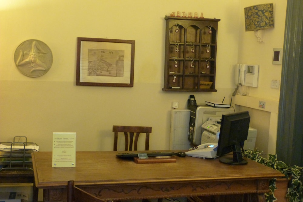 Hotel Etnea 316 — Hotel building in Catania, Sicily