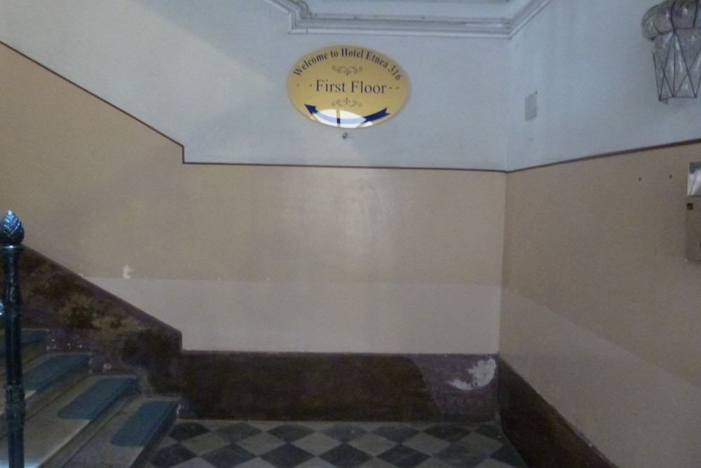 Hotel Etnea 316 — Hotel rooms in Catania, Sicily