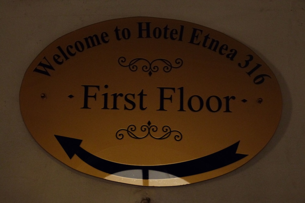 Hotel Etnea 316 — Hotel building in Catania, Sicily