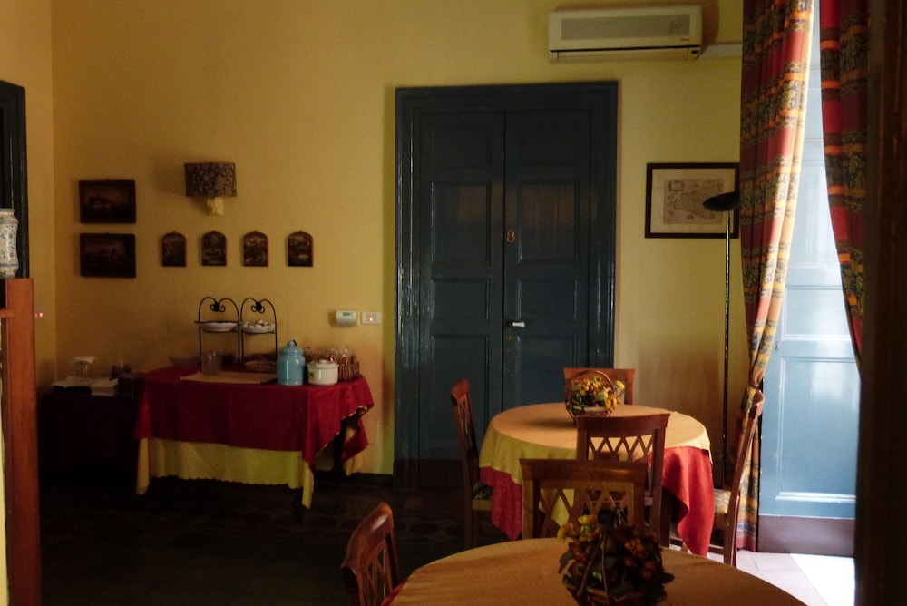 Hotel Etnea 316 — Restaurant & bars in Catania, Sicily