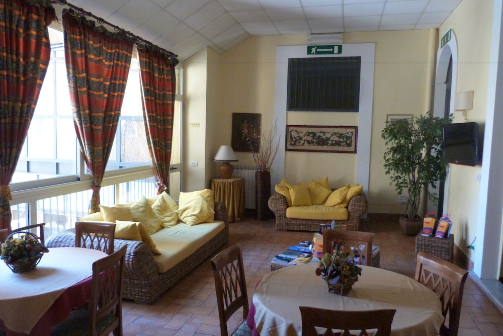 Hotel Etnea 316 — Restaurant & bars in Catania, Sicily