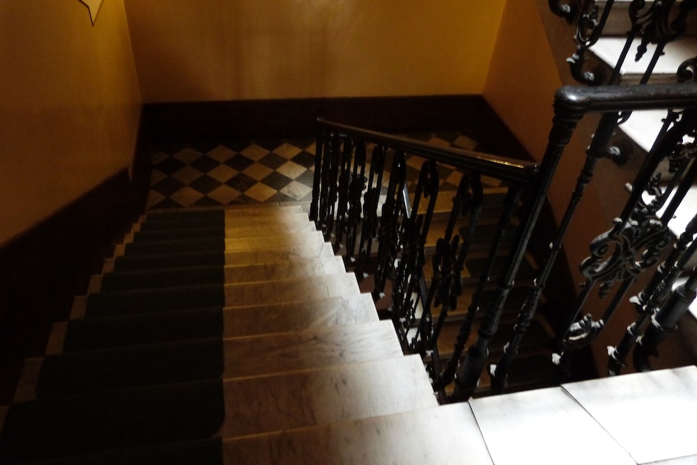 Hotel Etnea 316 — Hotel building in Catania, Sicily