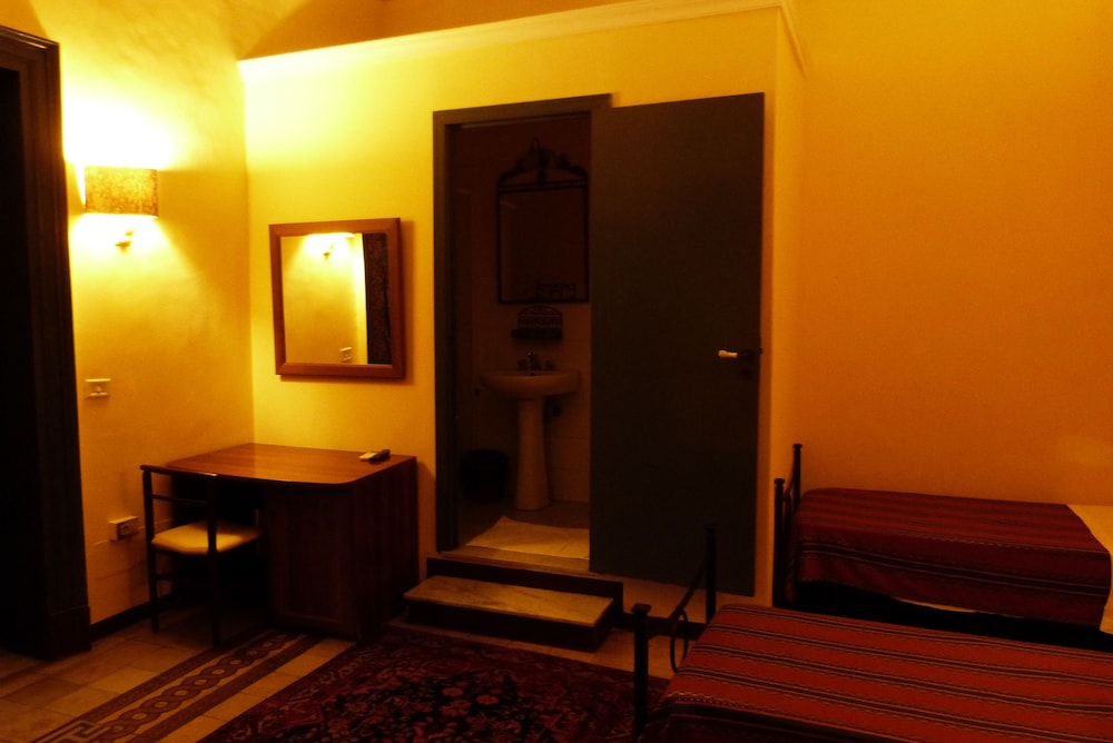 Hotel Etnea 316 — Hotel rooms in Catania, Sicily