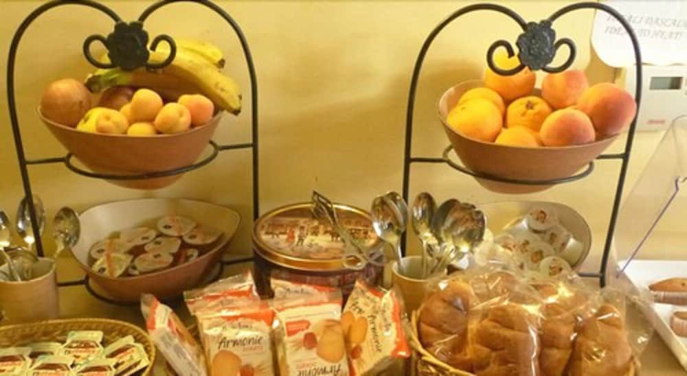 Hotel Etnea 316 — Restaurant & bars in Catania, Sicily