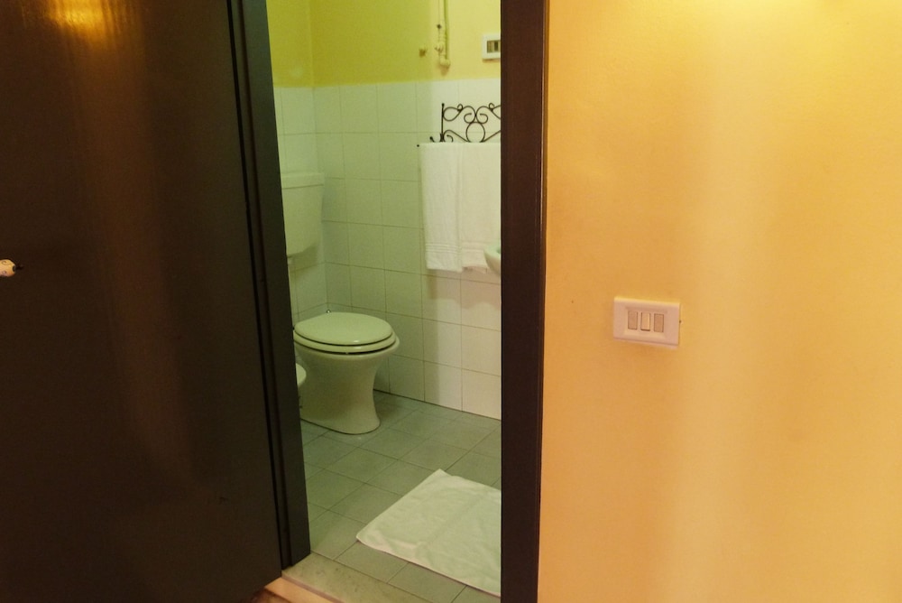 Hotel Etnea 316 — Hotel rooms in Catania, Sicily