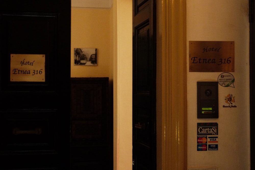 Hotel Etnea 316 — Hotel building in Catania, Sicily