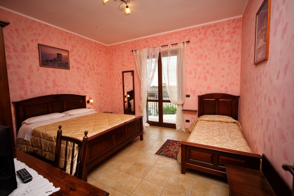 Hotel History — Hotel rooms in Valderice, Sicily