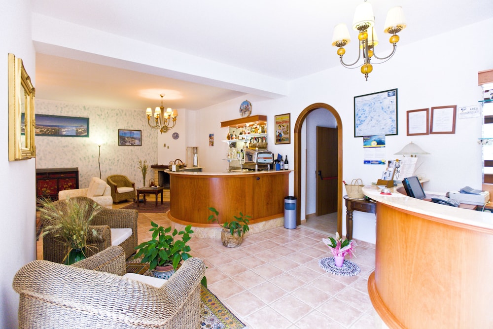 Hotel History — Hotel rooms in Valderice, Sicily