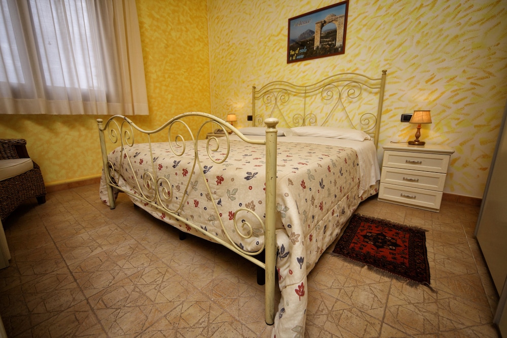 Hotel History — Hotel rooms in Valderice, Sicily