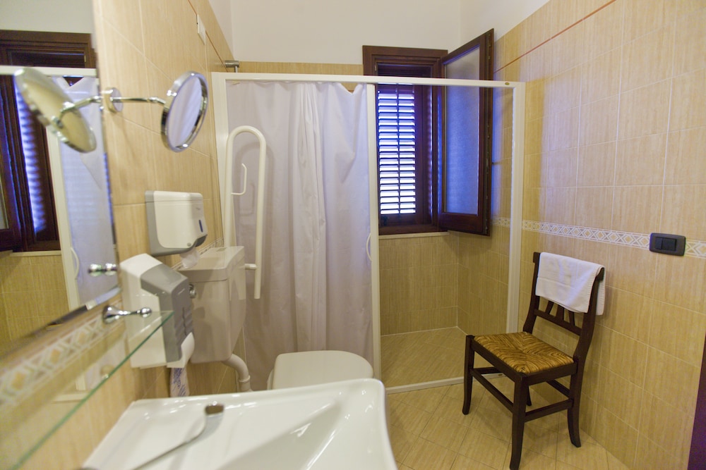 Hotel History — Hotel rooms in Valderice, Sicily