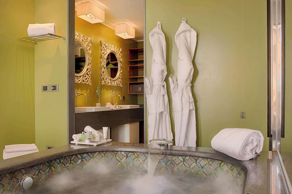 NH Collection Taormina — Hotel rooms in Taormina, Sicily