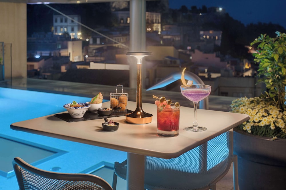 NH Collection Taormina — Restaurant & bars in Taormina, Sicily