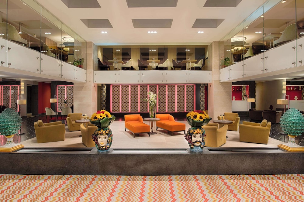 NH Collection Taormina — Restaurant & bars in Taormina, Sicily