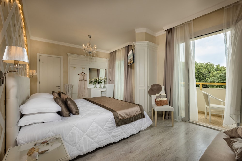 Luxor e Cairo The Beach Resort — Hotel rooms in Jesolo, Veneto
