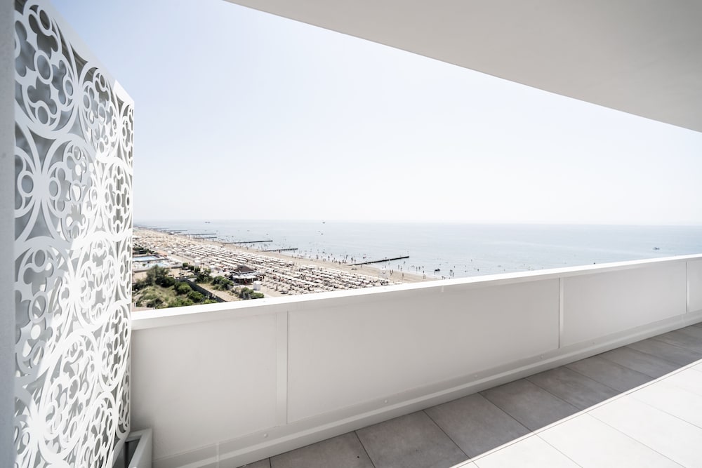 Luxor e Cairo The Beach Resort — Beach in Jesolo, Veneto