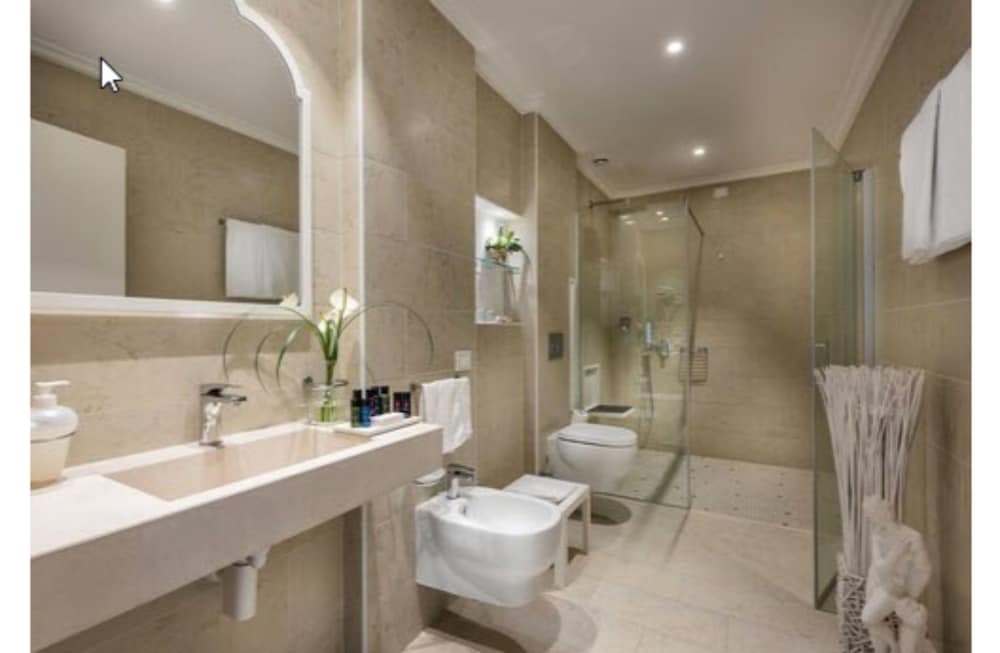 Luxor e Cairo The Beach Resort — Hotel rooms in Jesolo, Veneto