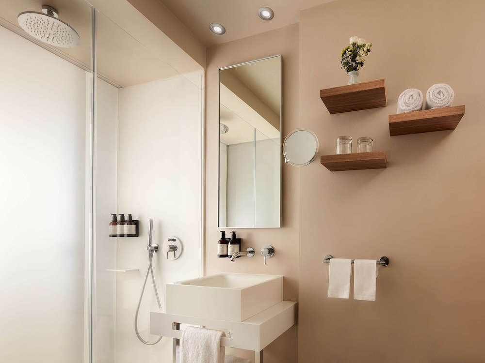 Avani Palazzo Moscova Milan Hotel — Hotel rooms in Milan, Lombardy