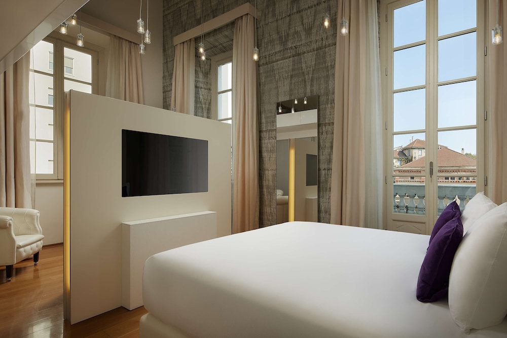 Avani Palazzo Moscova Milan Hotel — Hotel rooms in Milan, Lombardy