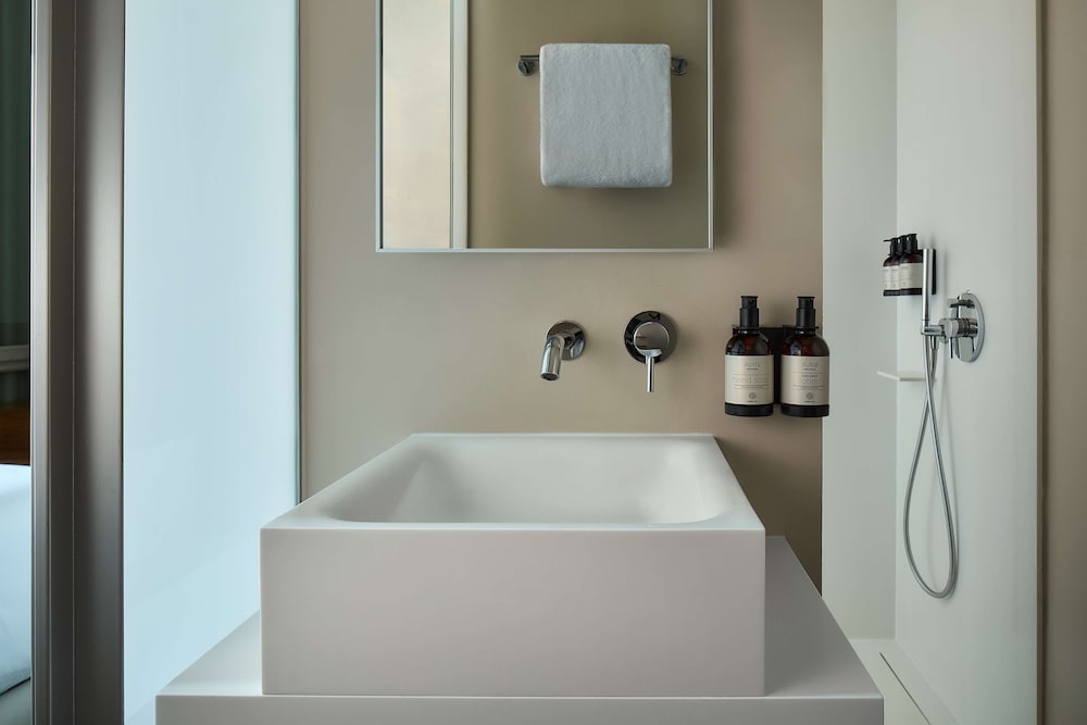 Avani Palazzo Moscova Milan Hotel — Hotel rooms in Milan, Lombardy