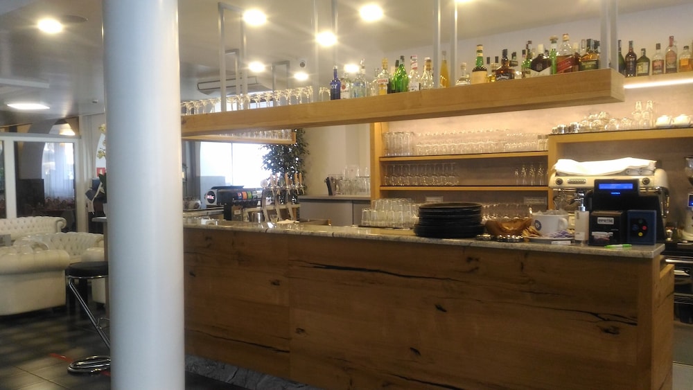 Hotel Malcesine — Restaurant & bars in Malcesine, Veneto