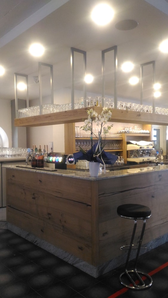 Hotel Malcesine — Restaurant & bars in Malcesine, Veneto