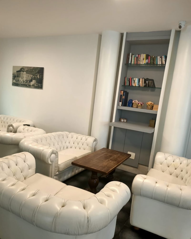 Hotel Malcesine — Hotel rooms in Malcesine, Veneto