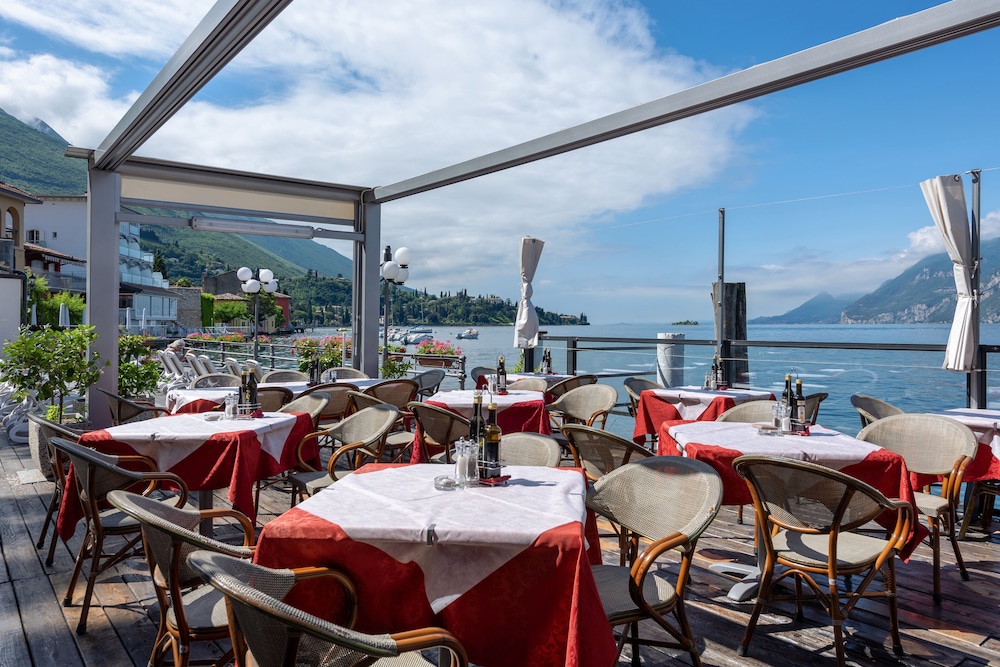Hotel Malcesine — Restaurant & bars in Malcesine, Veneto