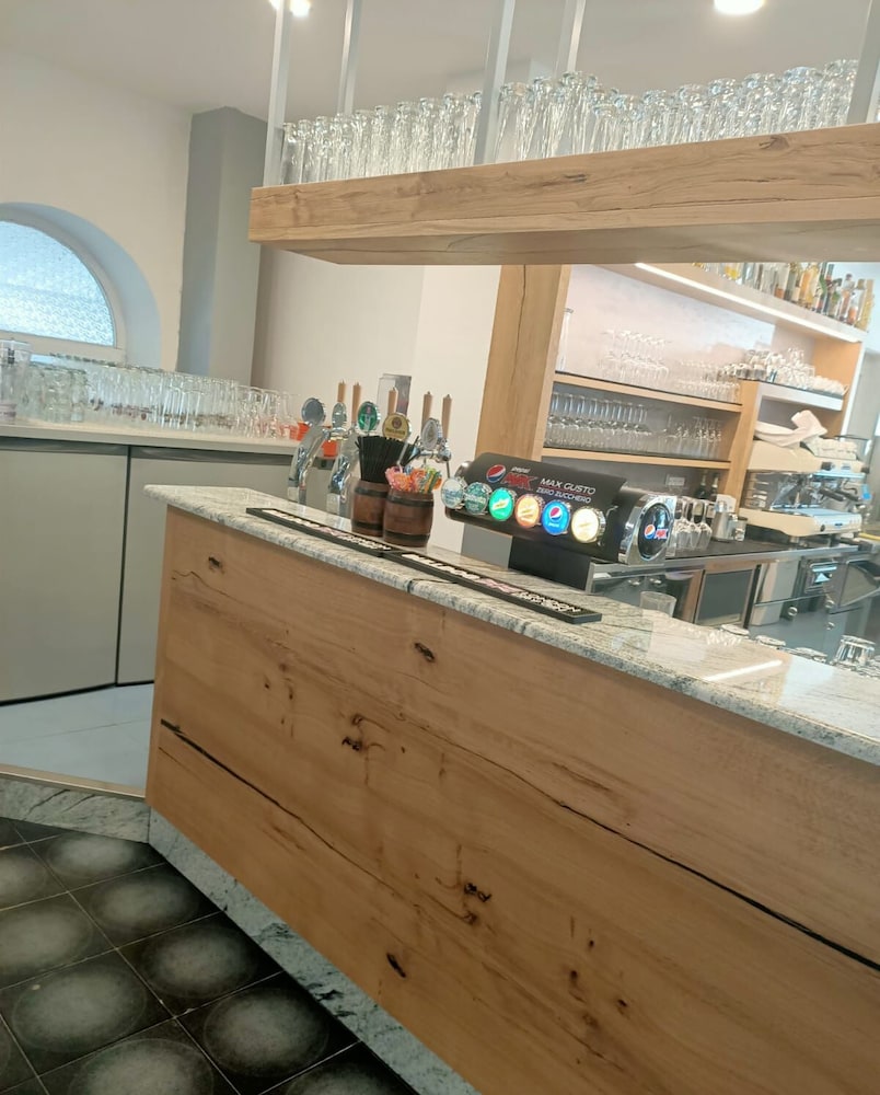 Hotel Malcesine — Restaurant & bars in Malcesine, Veneto