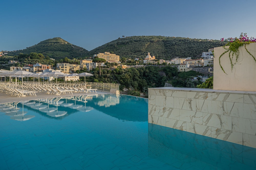 Hotel Mary — Swimming pool in Vico Equense, Campania