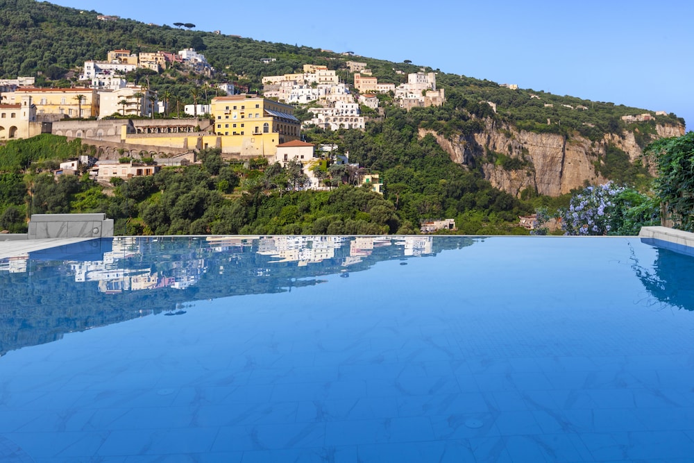 Hotel Mary — Swimming pool in Vico Equense, Campania