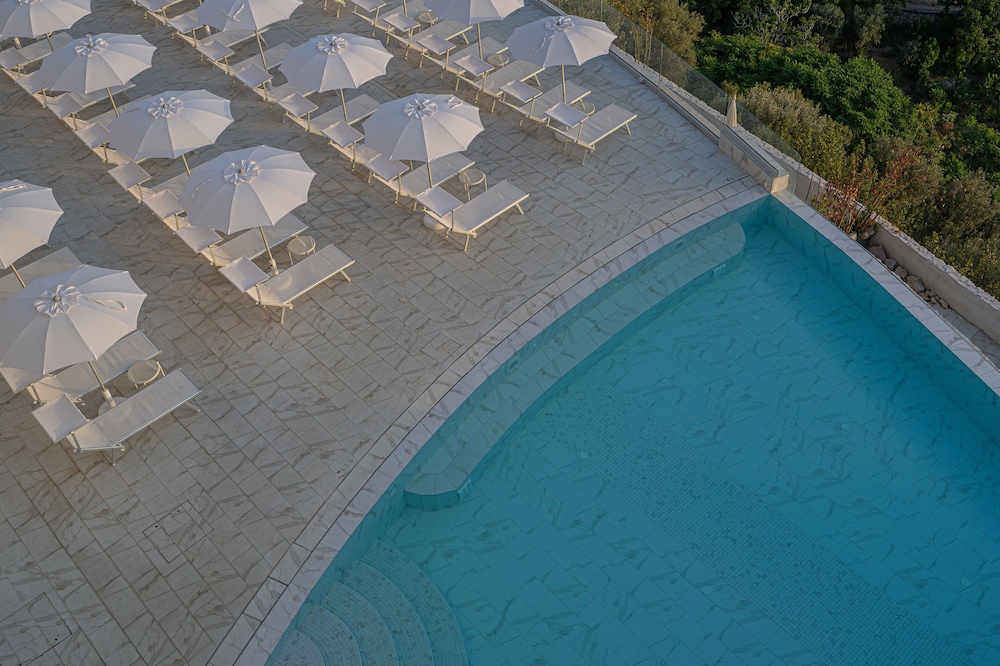 Hotel Mary — Swimming pool in Vico Equense, Campania