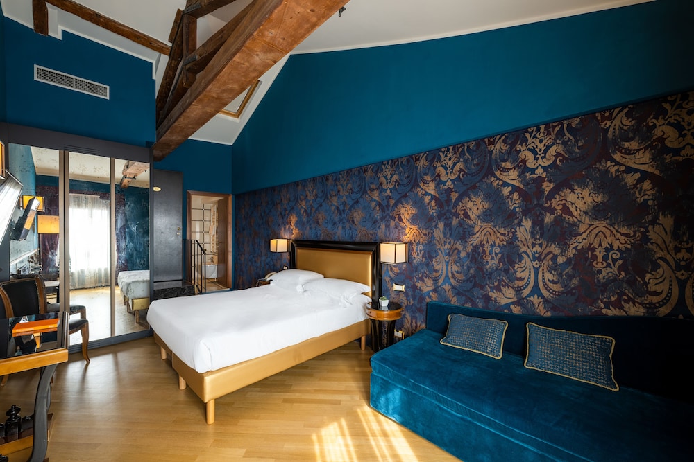 Hotel Paganelli — Hotel rooms in Venice, Veneto