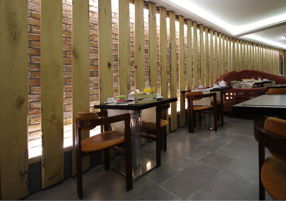 Hotel Paganelli — Restaurant & bars in Venice, Veneto
