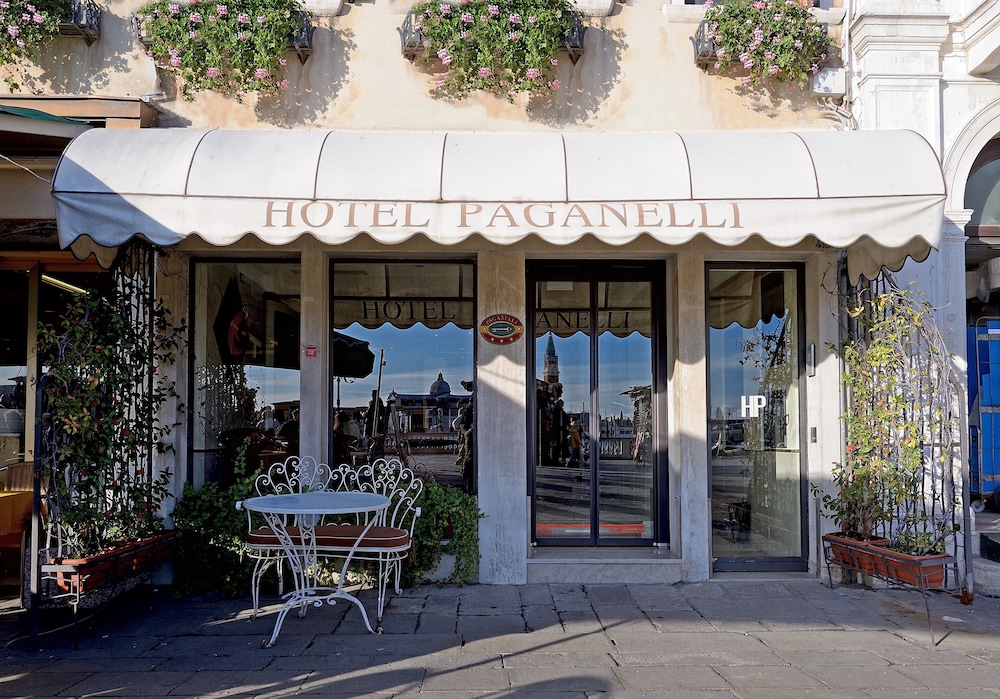 Hotel Paganelli — Main photo in Venice, Veneto