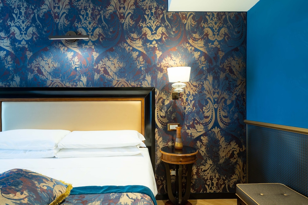 Hotel Paganelli — Hotel rooms in Venice, Veneto
