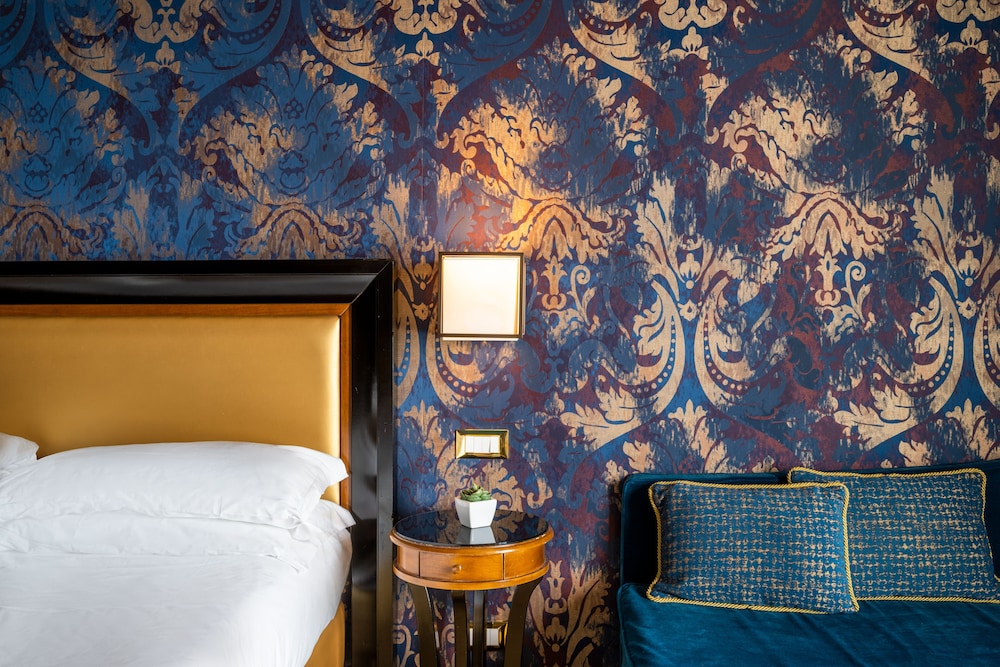 Hotel Paganelli — Hotel rooms in Venice, Veneto
