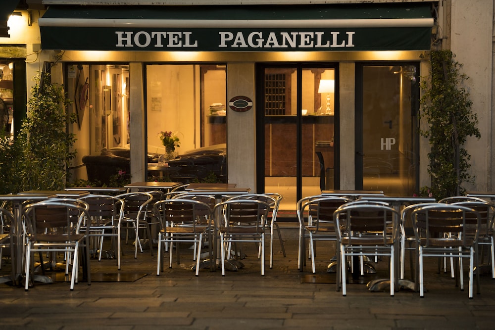 Hotel Paganelli — Hotel building in Venice, Veneto
